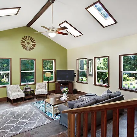 Fort Bragg Farmhouse Exterior foto